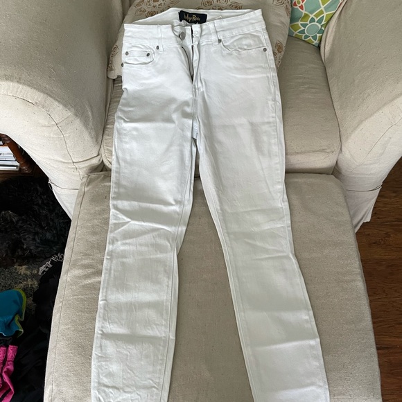 White jeans - Picture 1 of 4